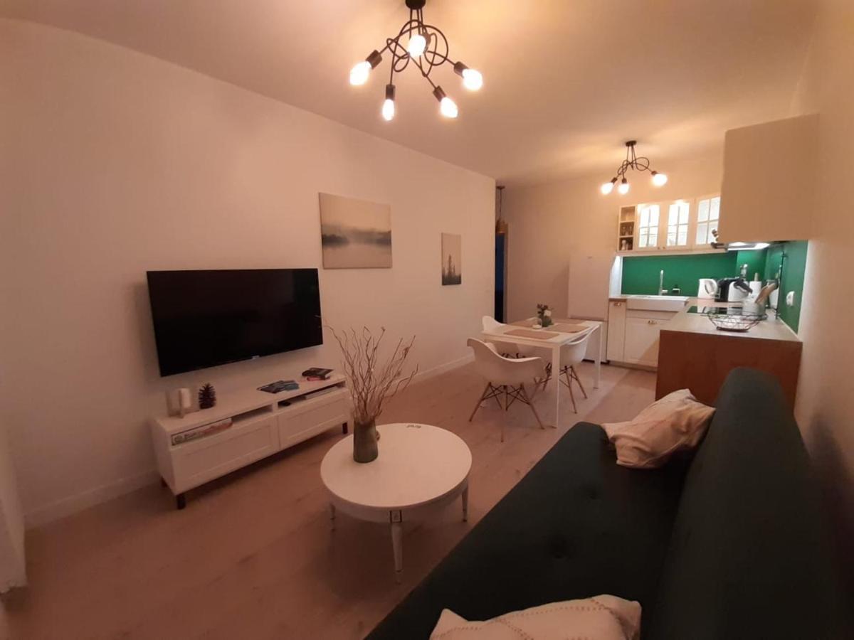 Komfortowy Apartament Przy Lesie Wejherowo Extérieur photo
